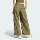 Γυναικείο Παντελόνι Adidas sportswear Essentials 3-Stripes Lifestyle Woven Parachute Pan JE1308