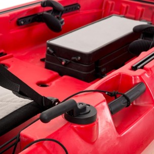 Μονοθέσιο Pedal Kayak Ready με Αλουμινίου Κάθισμα και Box Sck Cargo 320 (Μαύρο-Κόκκινο)
