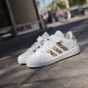 Παιδικά Αθλητικά Παπούτσια Adidas IH7842 Λευκό