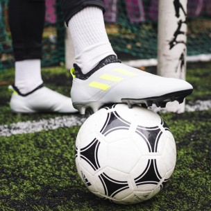 Μπάλα Ποδοσφαίρου adidas Tango Glider S12241