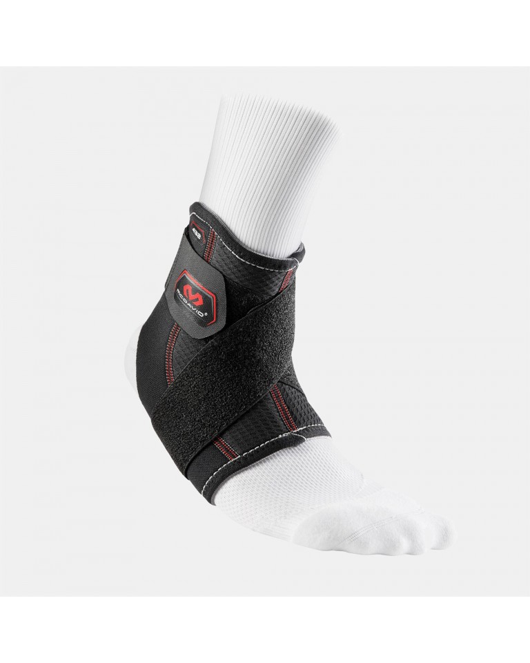Επαγγελματική επιστραγαλίδα neoprene με Δέστρες από την McDavid (432) BLK