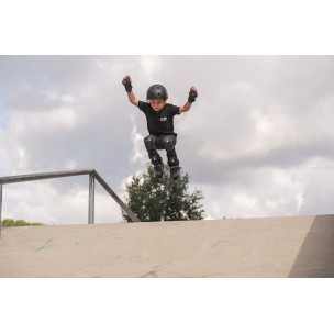 Παιδικά Ρυθμιζόμενα Πατίνια Rollerblade Apex Μαύρο/Κόκκινο 43.071026 (Size 29-32)