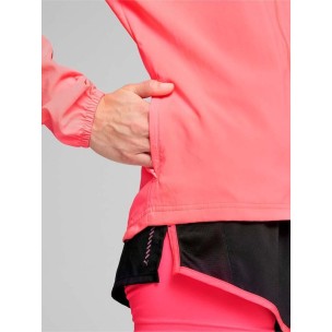 Γυναικεία Ζακέτα Με Κουκούλα Puma Run Favorite Hooded  Woven Jacket 523172-99