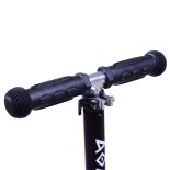Τρίτροχο Πατίνι (Scooter) Αναδιπλούμενο με Φωτιζόμενη Βάση και Ροδάκια Μαύρο Αθλοπαιδιά 002.61214/BL