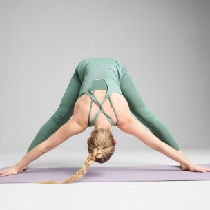 Γυναικείο T-Shirt Puma Move Cloudspun Loose Fit Tank-Regular Lenght 526695-30