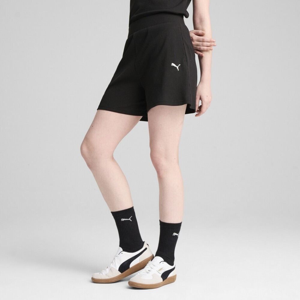 Γυναικείο Σορτς Puma ESS ELEVATED High-Rise Rib Shorts 5" 685026-01